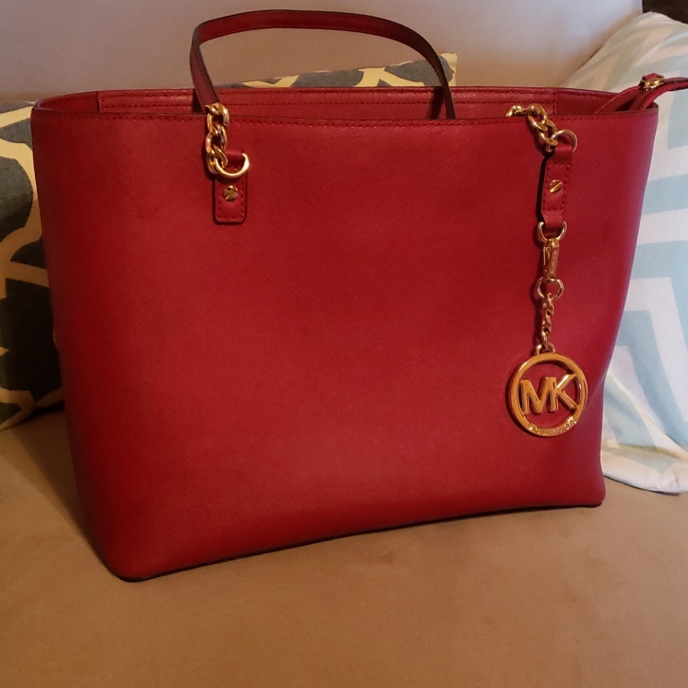 COPY - Michael Kors jet set tote
